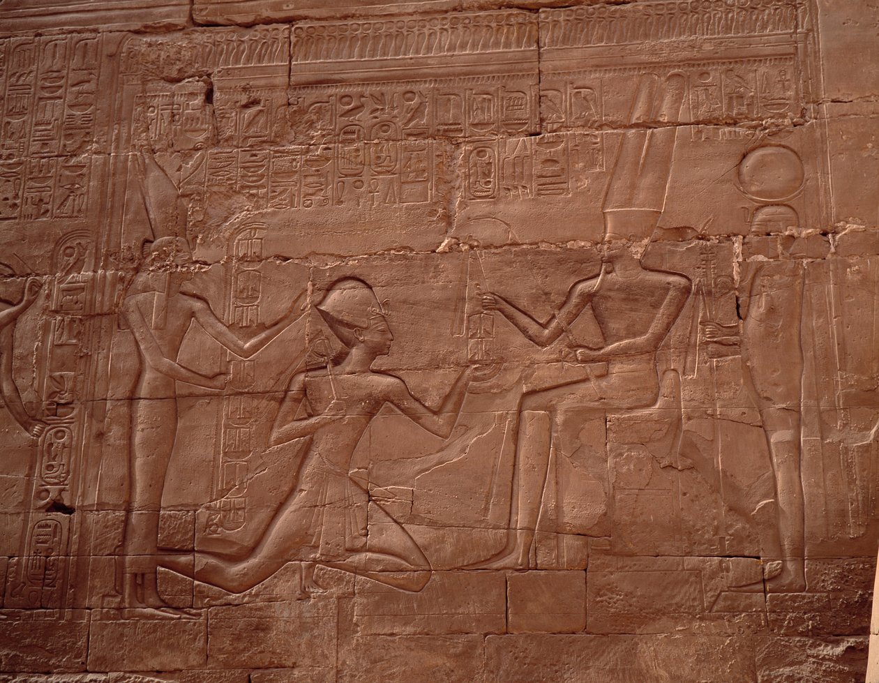 Egyptisk antikke: relieff som dekorerer veggene til Karnak-tempelet (Karnak), Egypt. av Egyptian Egyptian