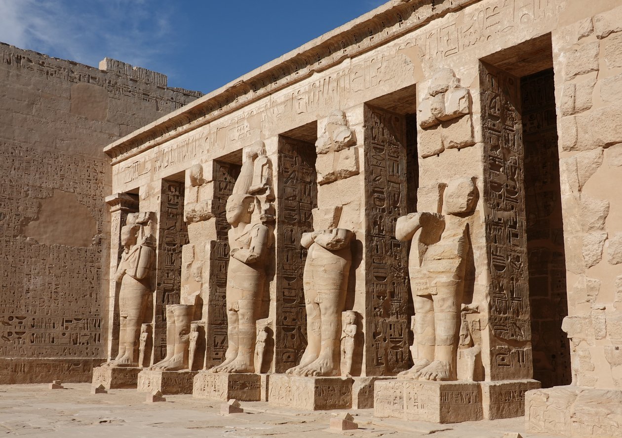  av Egyptian Egyptian