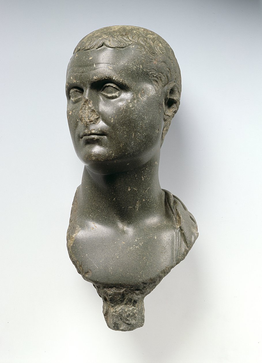 Byste av en romersk adelsmann, sies å være Mark Anthony (c.82-30BC), muligens fra Alexandria, Egypt, 50 BC - AD 50 (skifer) av Egyptian Ptolemaic Period