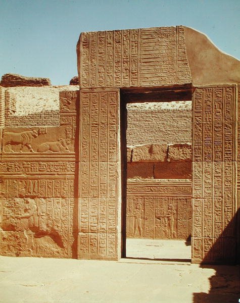 Inngangsporten til den tredje hypostilhallen av Egyptian Ptolemaic Period