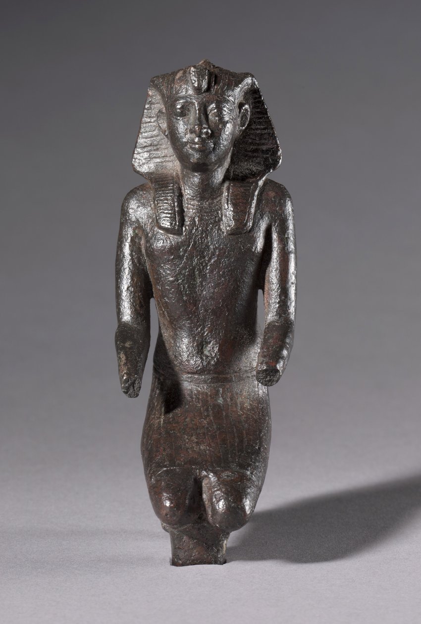Statuett av knelende konge, gresk-romersk periode, 304-30 f.Kr av Egyptian Ptolemaic Period