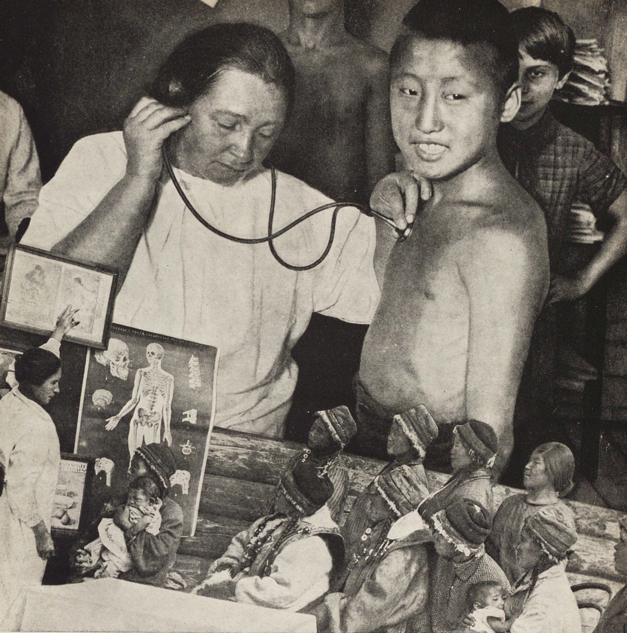 Medisin i USSR. Illustrasjon fra USSR Builds Socialism, 1933. av Eliezer Markowich Lissitzky