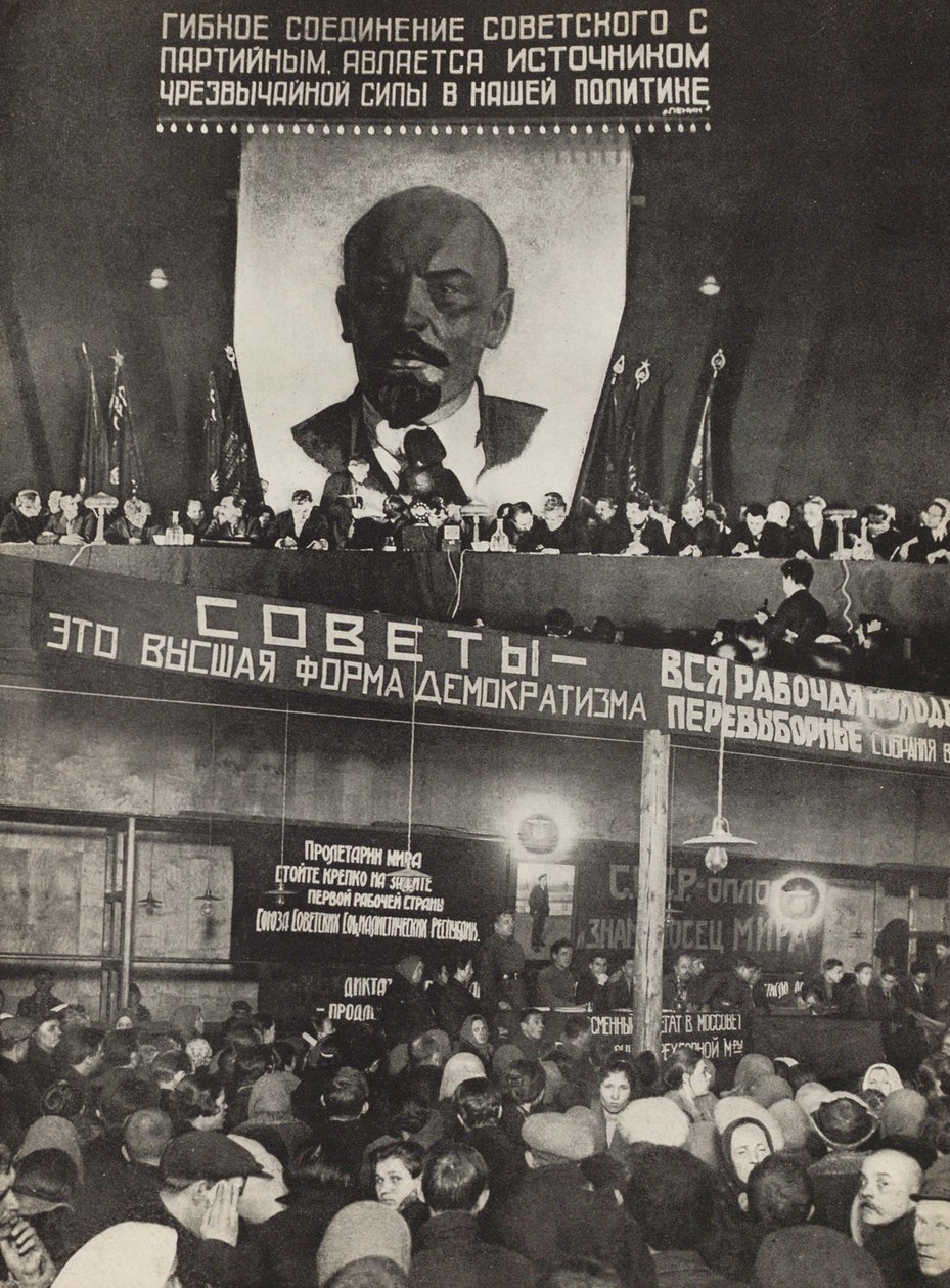 Sovjet - den høyeste formen for demokrati. Illustrasjon fra USSR Builds Socialism, 1933. av Eliezer Markowich Lissitzky