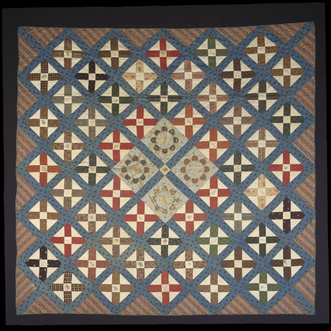 Stykkeverk Autograf Cross Friendship Quilt av Elizabeth C. Loudenslager