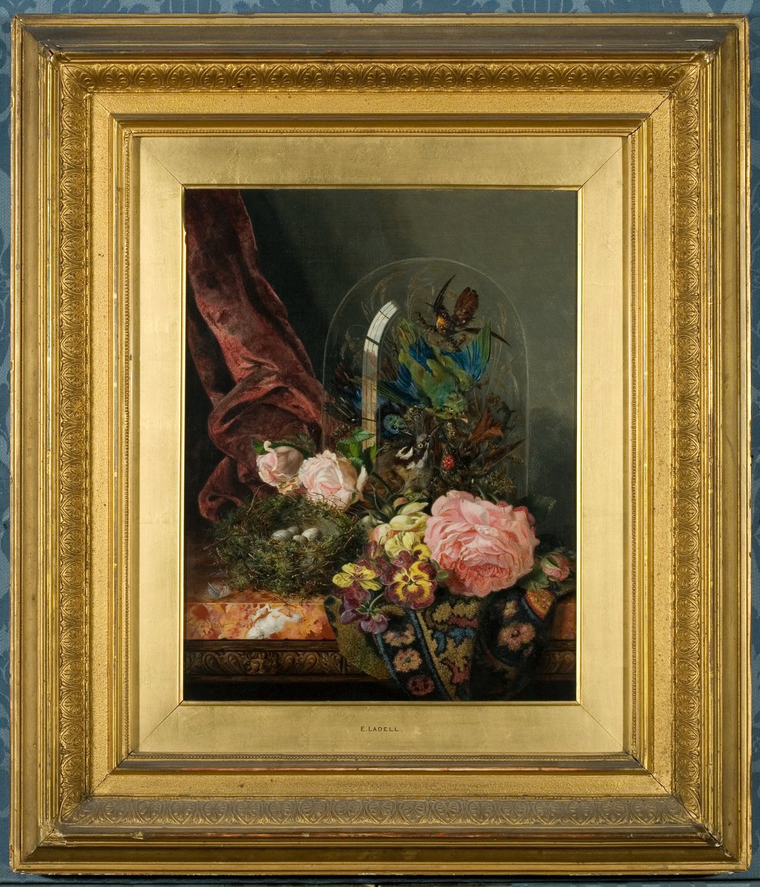 Roser og stilleben (olje på lerret) av Ellen Ladell