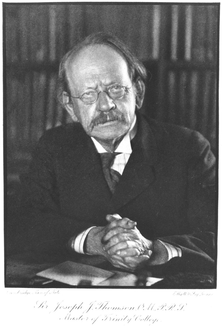 Portrett av Sir Joseph John Thomson (1856-1940), ca. 1920-30 av Elliott und Fry Studio