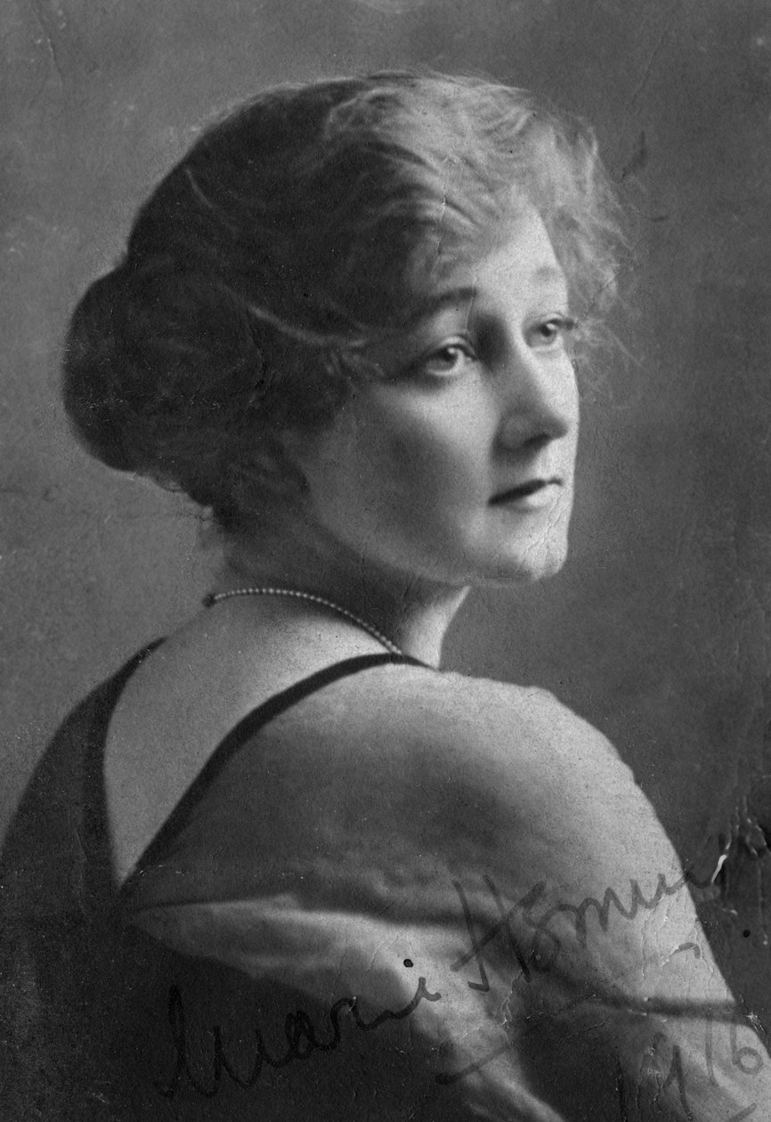 Marie Hemingway 1883-1939, engelsk skuespillerinne, 1916. av Elliott and Fry