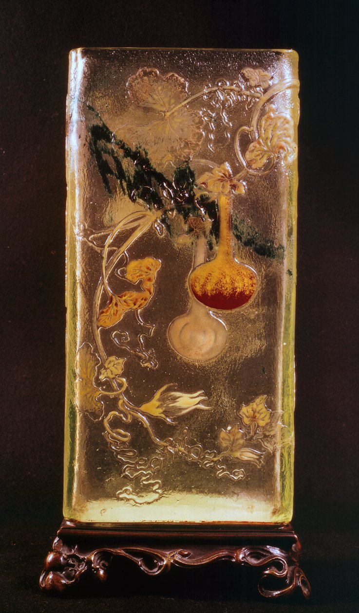 Glassvase med gjennomsiktige cinesizzanti-motiver og relieff, av Emile Galle (1846-1904), Frankrike av Emile Galle