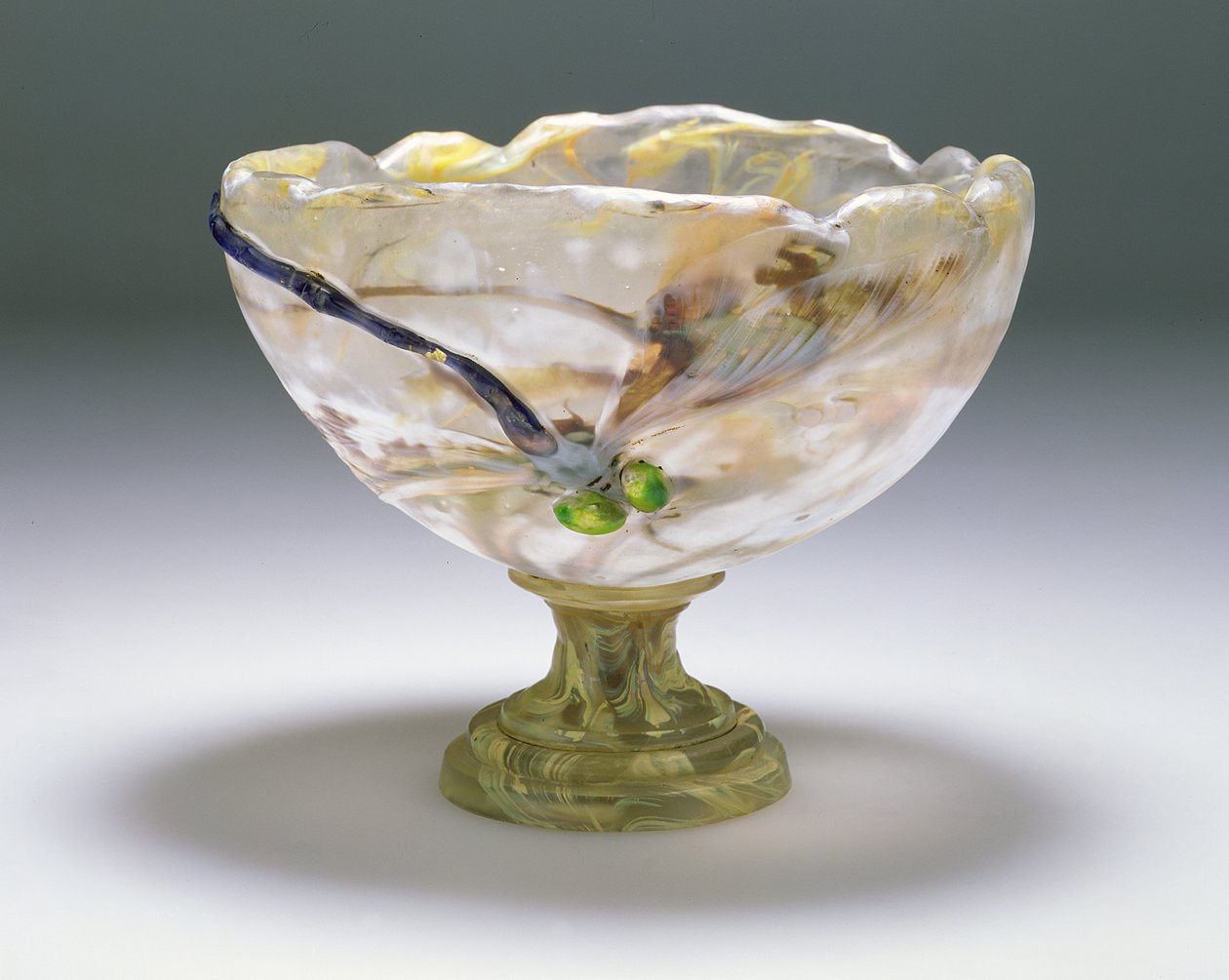 Marqueterie intercalaire gravert, påført og overlagt coupe (glass) av Emile Galle