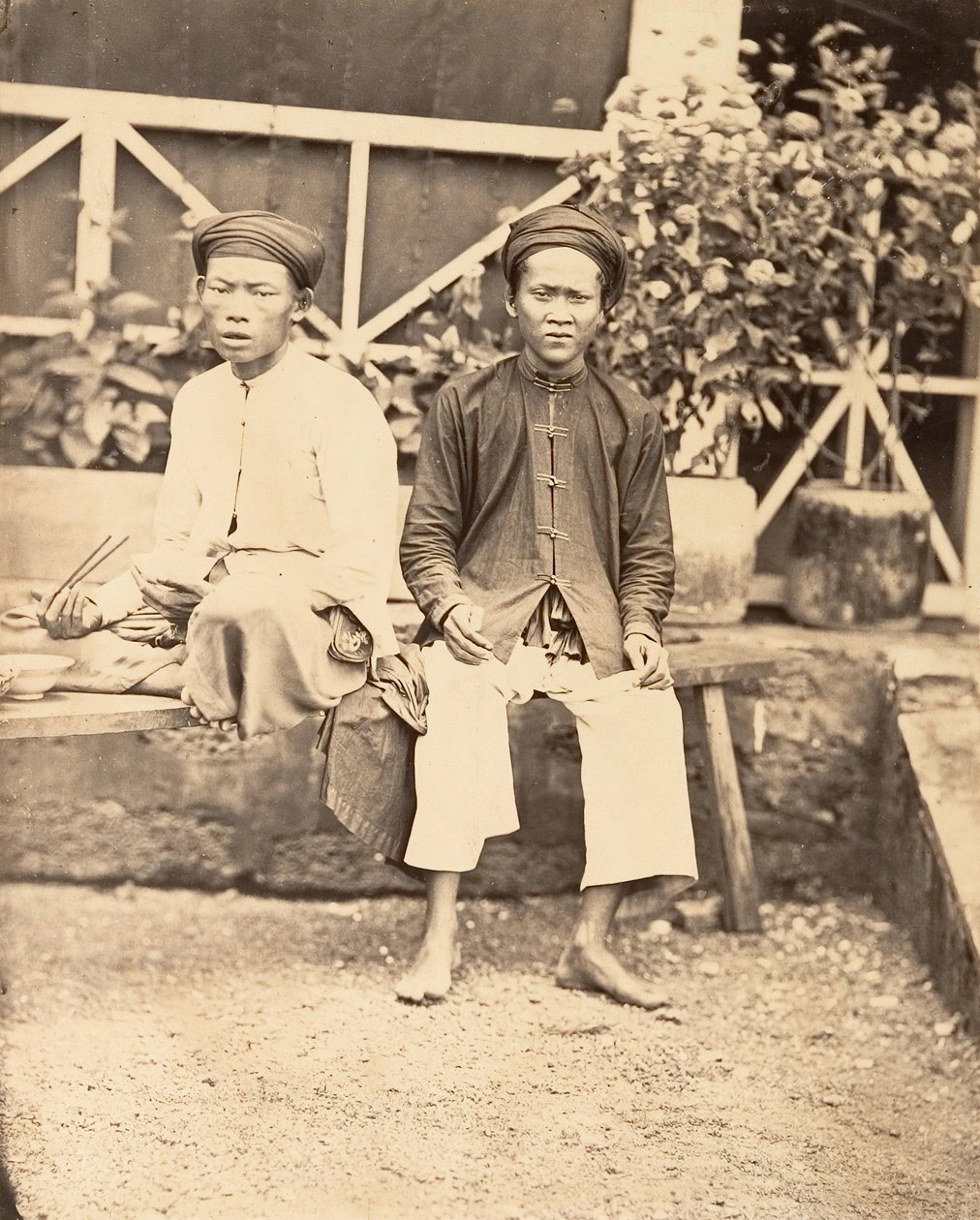 Milismenn som spiser ris, Cochinchina, 1866. av Emile Gsell