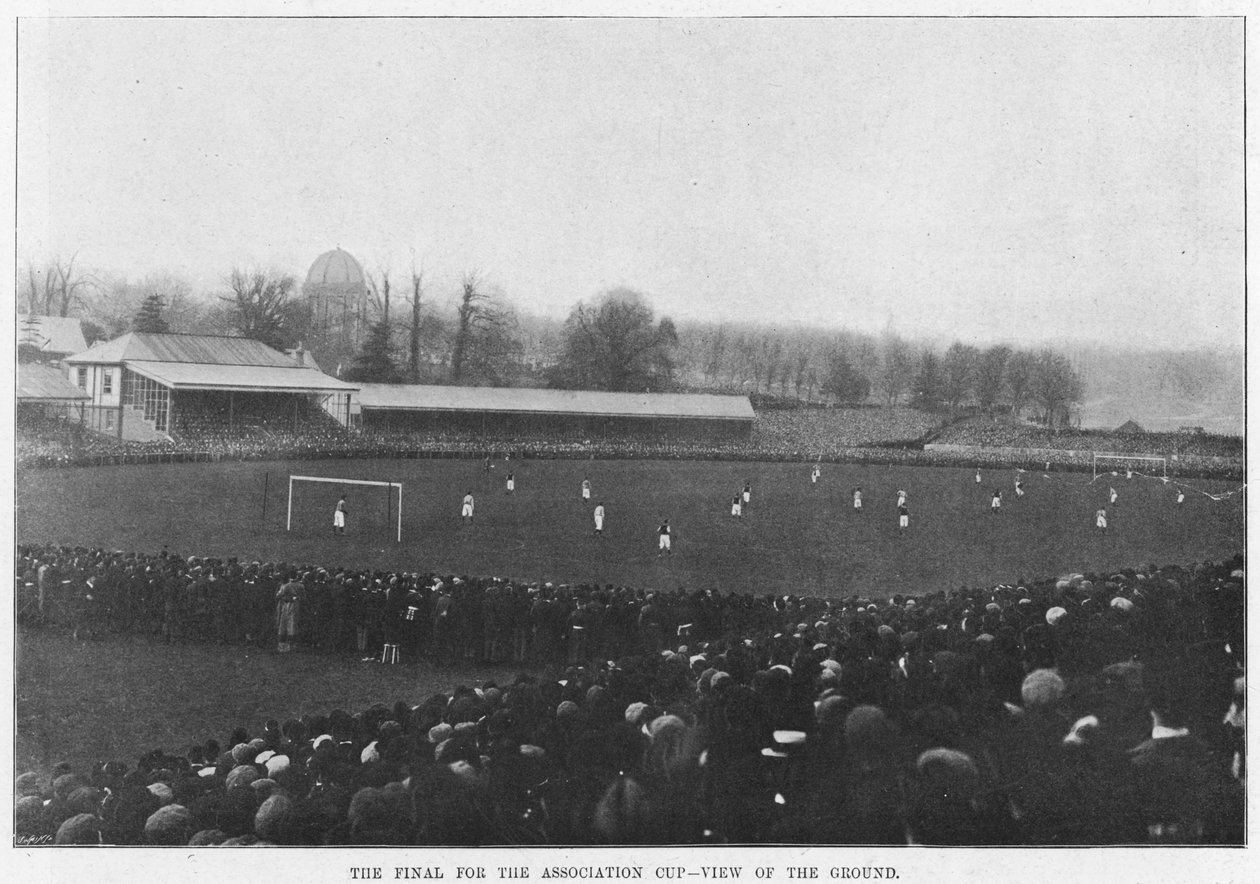 Aston Villa og Everton spiller finalen i Association Cup, 1897 av English Photographer