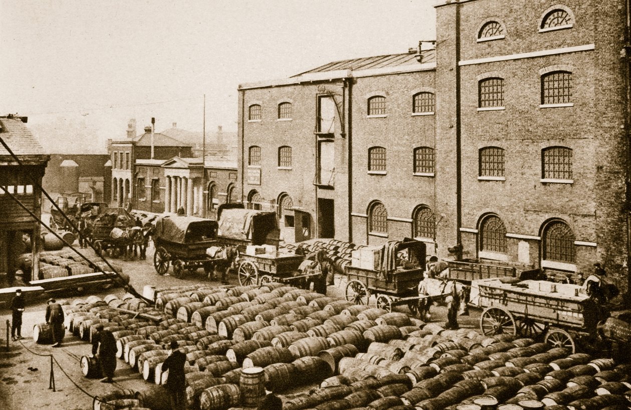 Tønner med melasse i West India Docks (sepia-bilde) av English Photographer