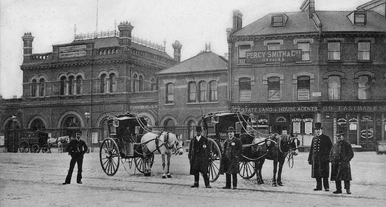 Canonbury Station, Islington, ca. 1905 av English Photographer