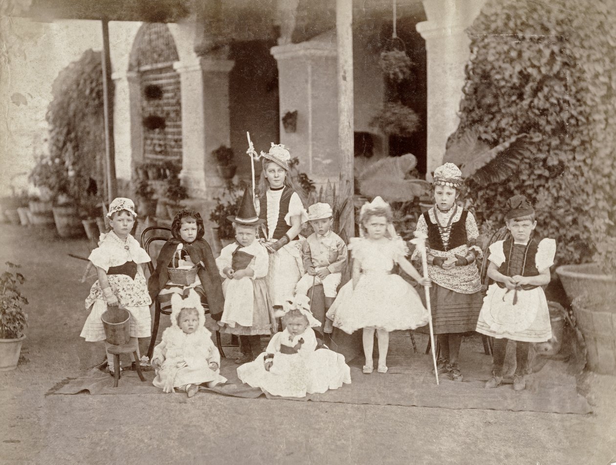 Barnefest i India, sent på 1800-tallet av English Photographer