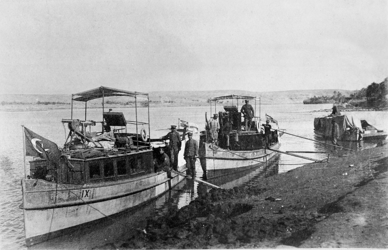 Kanonbåter, 1916-17 av English Photographer