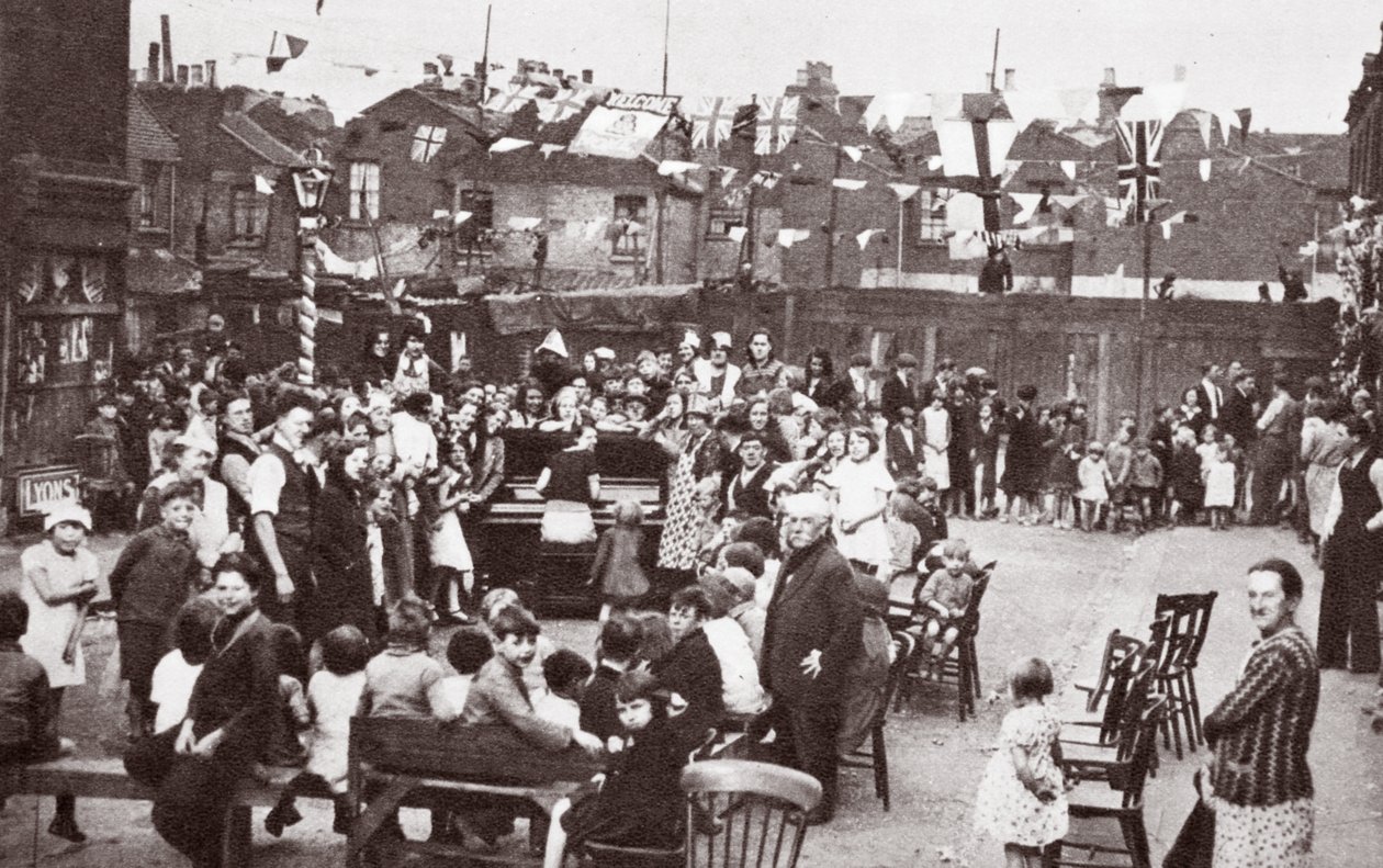 Jubileumsgatefest, 1935 av English Photographer