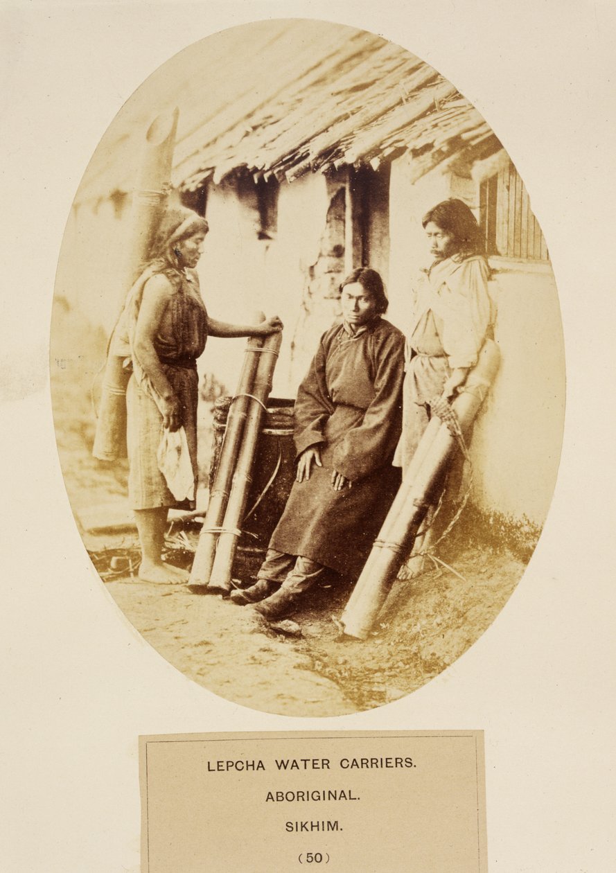 Lepcha Water Carriers, Aboriginal, Sikhim, fra The People of India, av J. Forbes Watson, utgitt 1868 (albumtrykk) av English Photographer