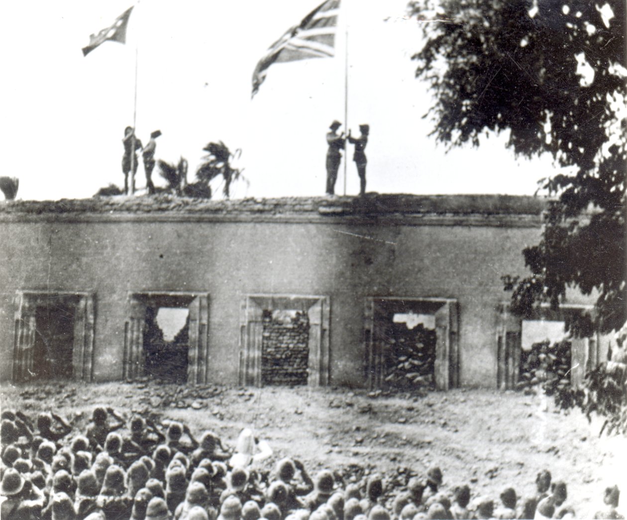 Minnegudstjeneste for general Charles George Gordon, Khartoum, 4. september 1898 av English Photographer