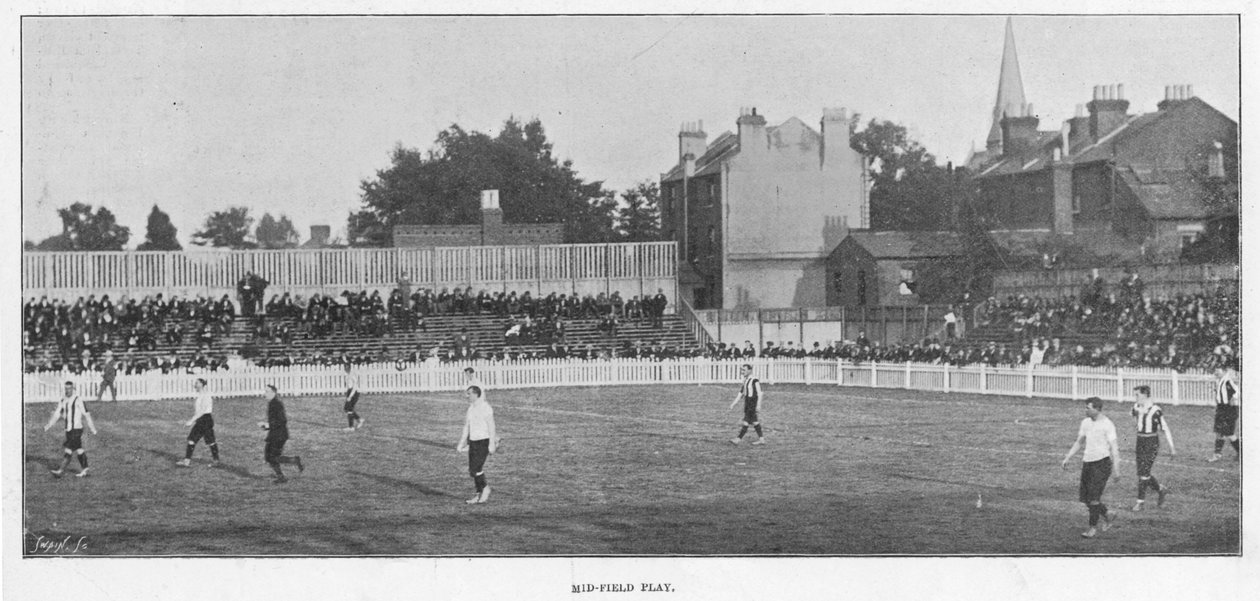 Midtbanespill, 1899 av English Photographer