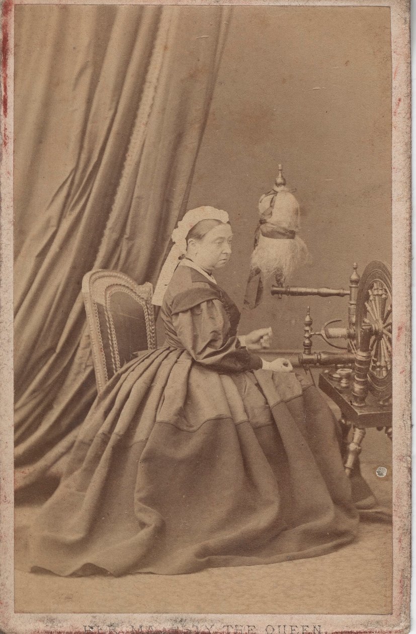 Dronning Victoria, ca. 1875 av English Photographer
