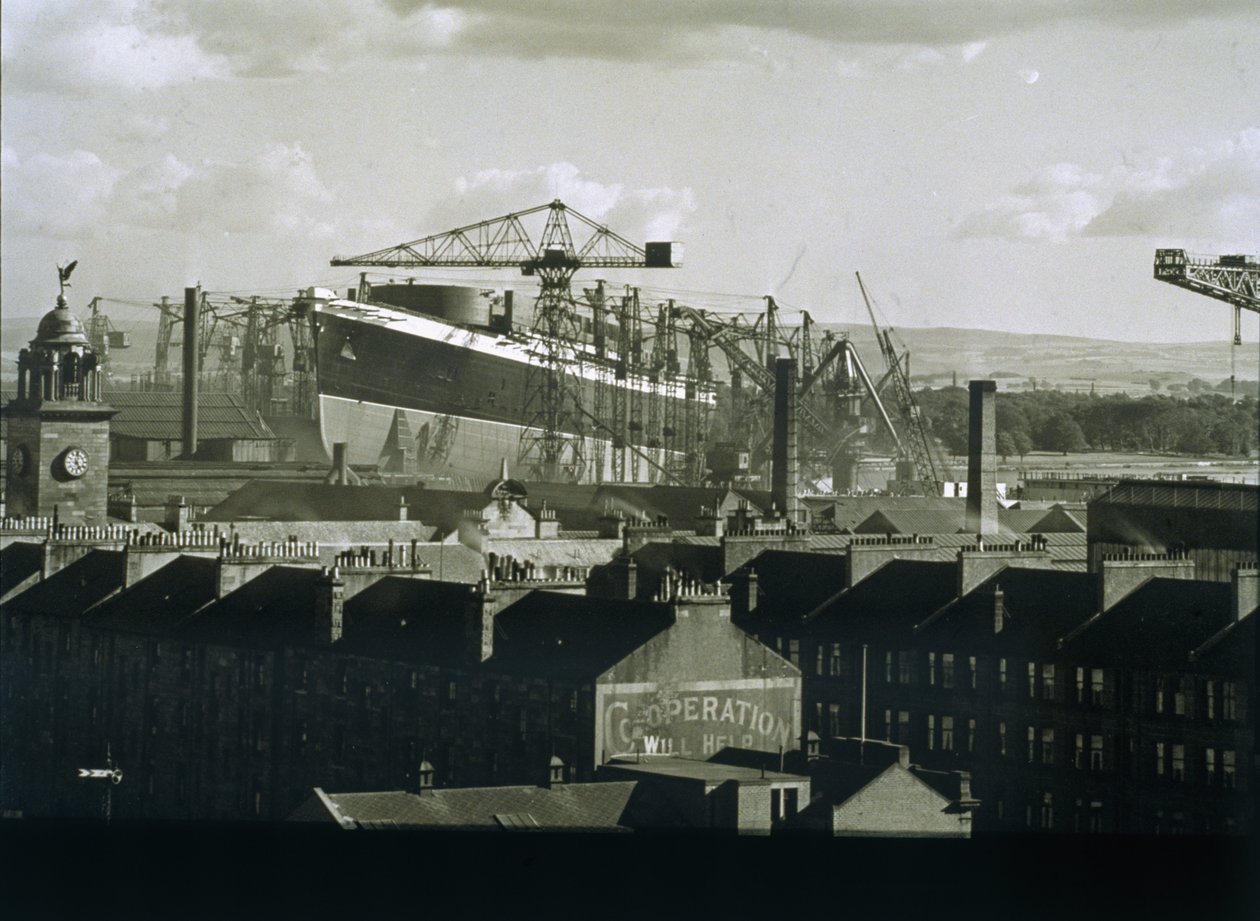 RMS Dronning Elizabeth av English Photographer