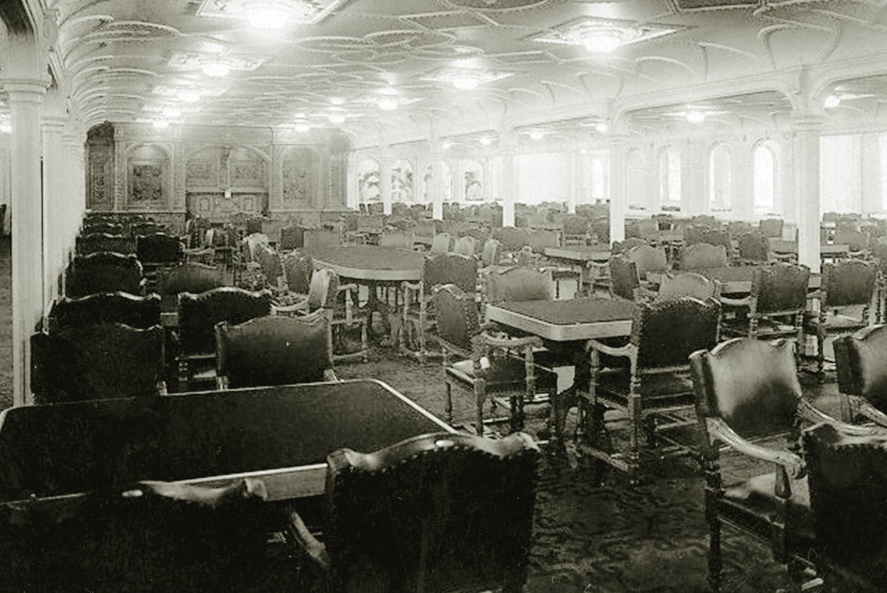RMS Titanic: 1st Class Dining Saloon på D-Deck, 1912 av English Photographer