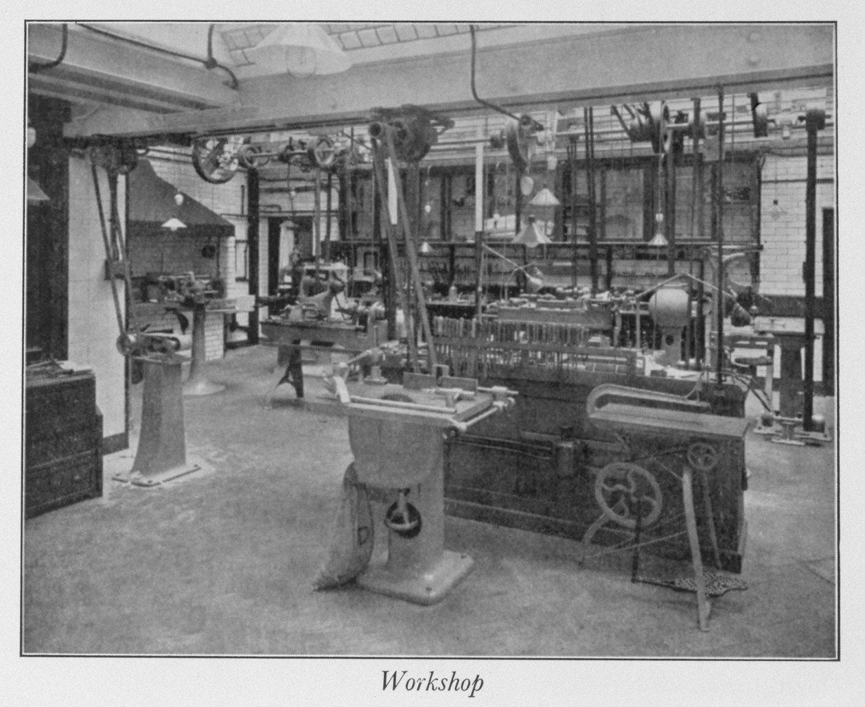 Royal Institution kjellerverksted, 1930-tallet av English Photographer