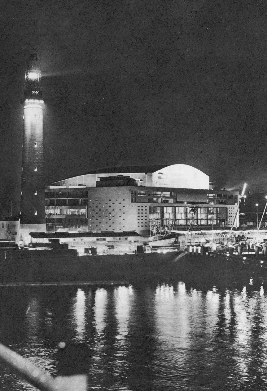 Southbank at Night, 1951 av English Photographer