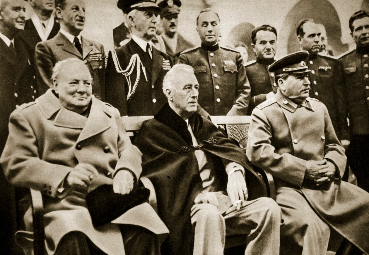 De tre store på Yalta-konferansen. Statsminister Churchill, president Roosevelt og Generalissimus Stalin, februar 1945 av English Photographer