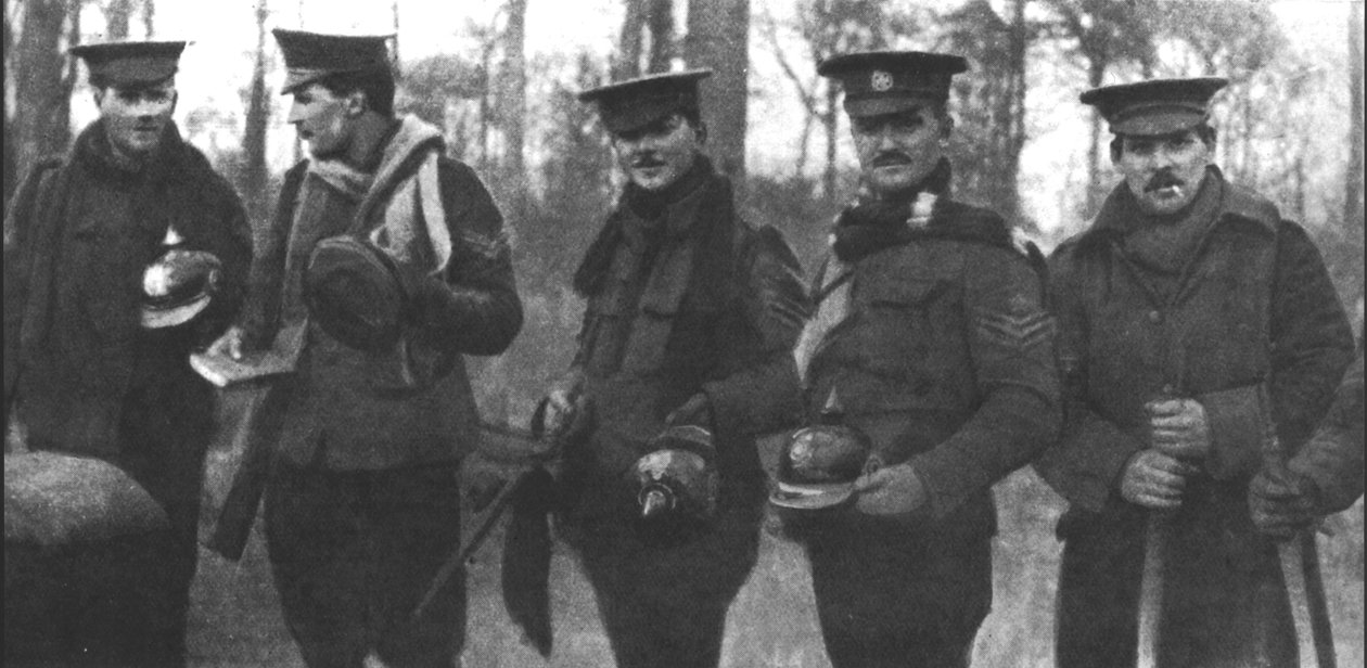 The Christmas Day Truce of 1914, publisert 1915 av English Photographer