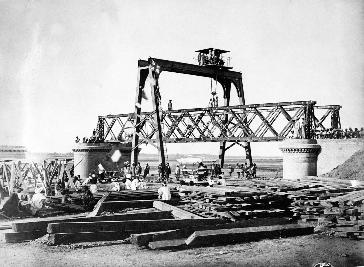 Byggingen av Jhelum Bridge, Pakistan ca. 1873 av English Photographer