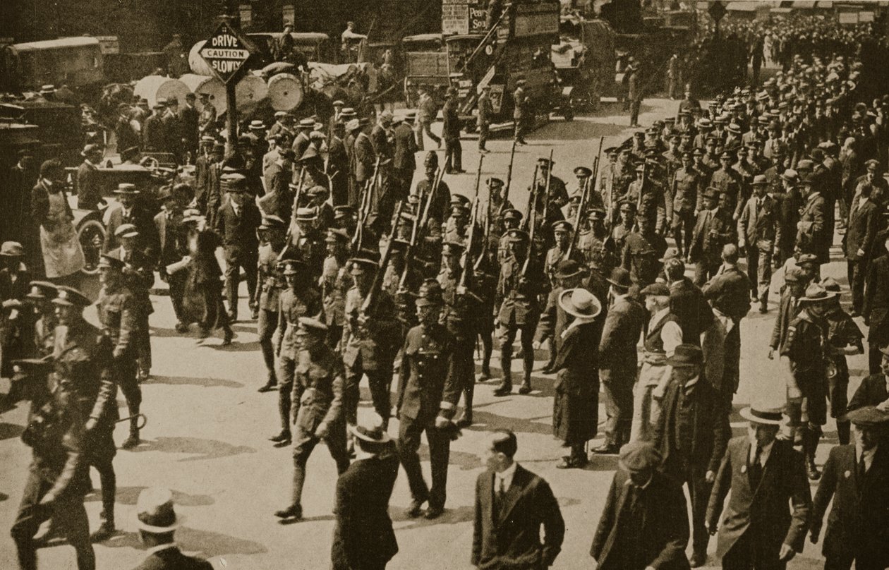 The Return of the London Rifles etter Splendid Services i Frankrike, 1919 av English Photographer