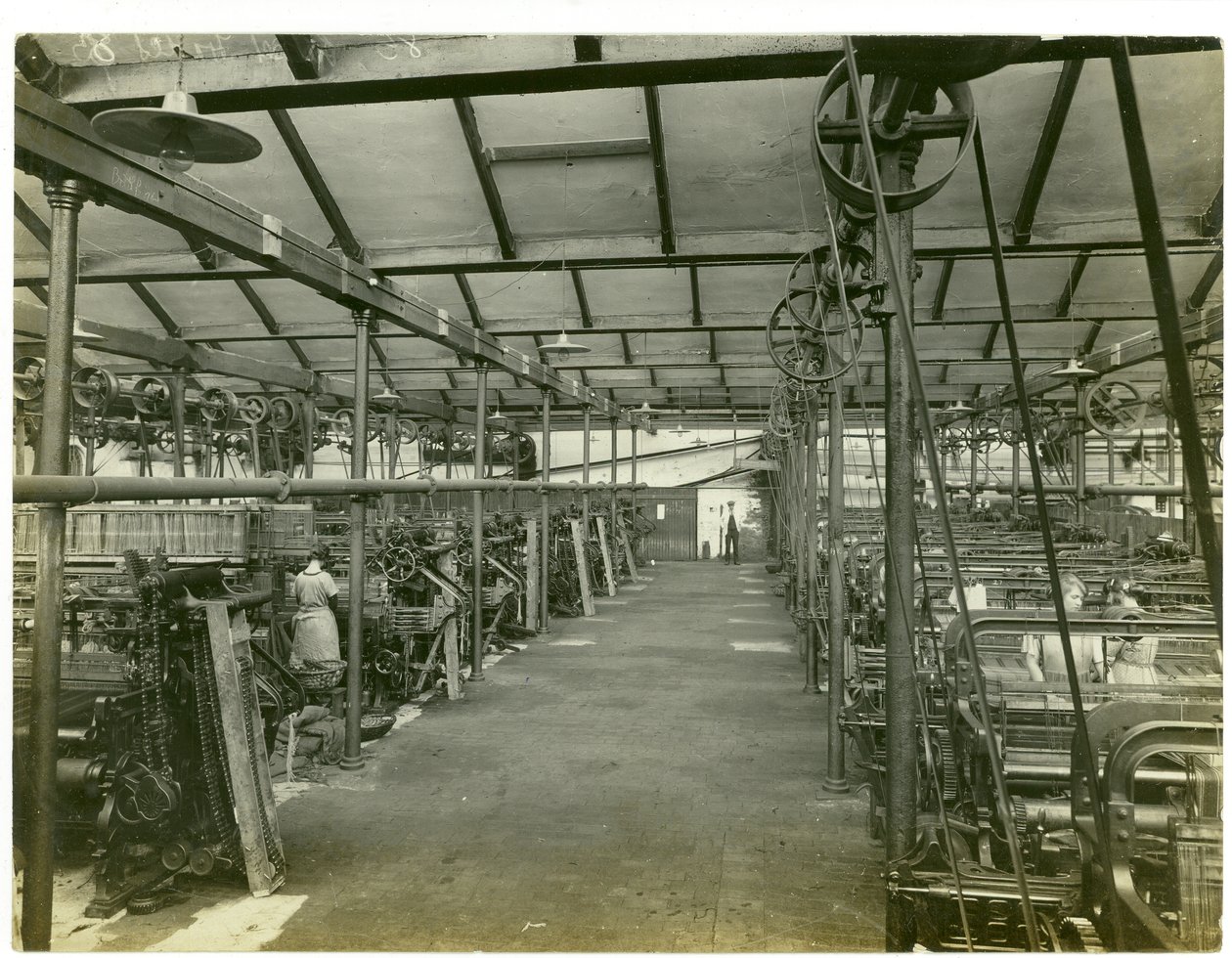 Vevskur, Long Meadow mill, 1923 av English Photographer