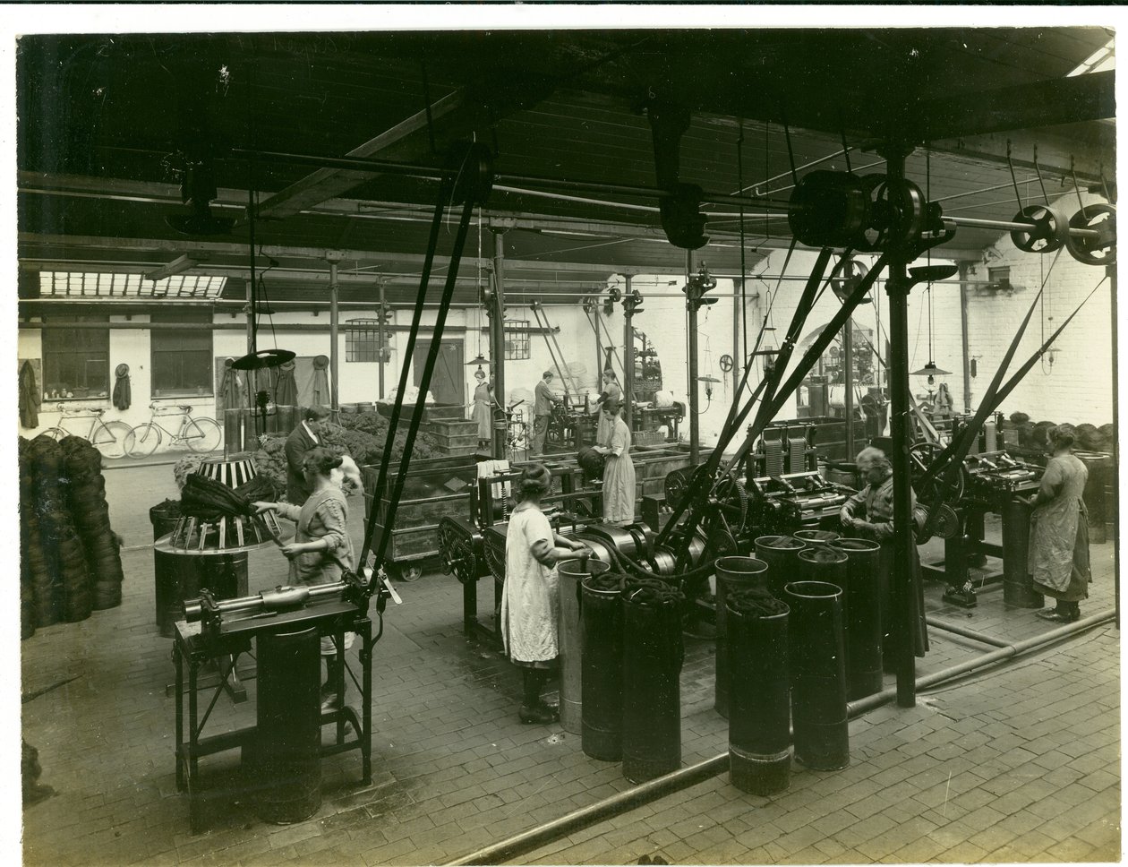 Vikle- og kjøleanlegg, 1923 av English Photographer