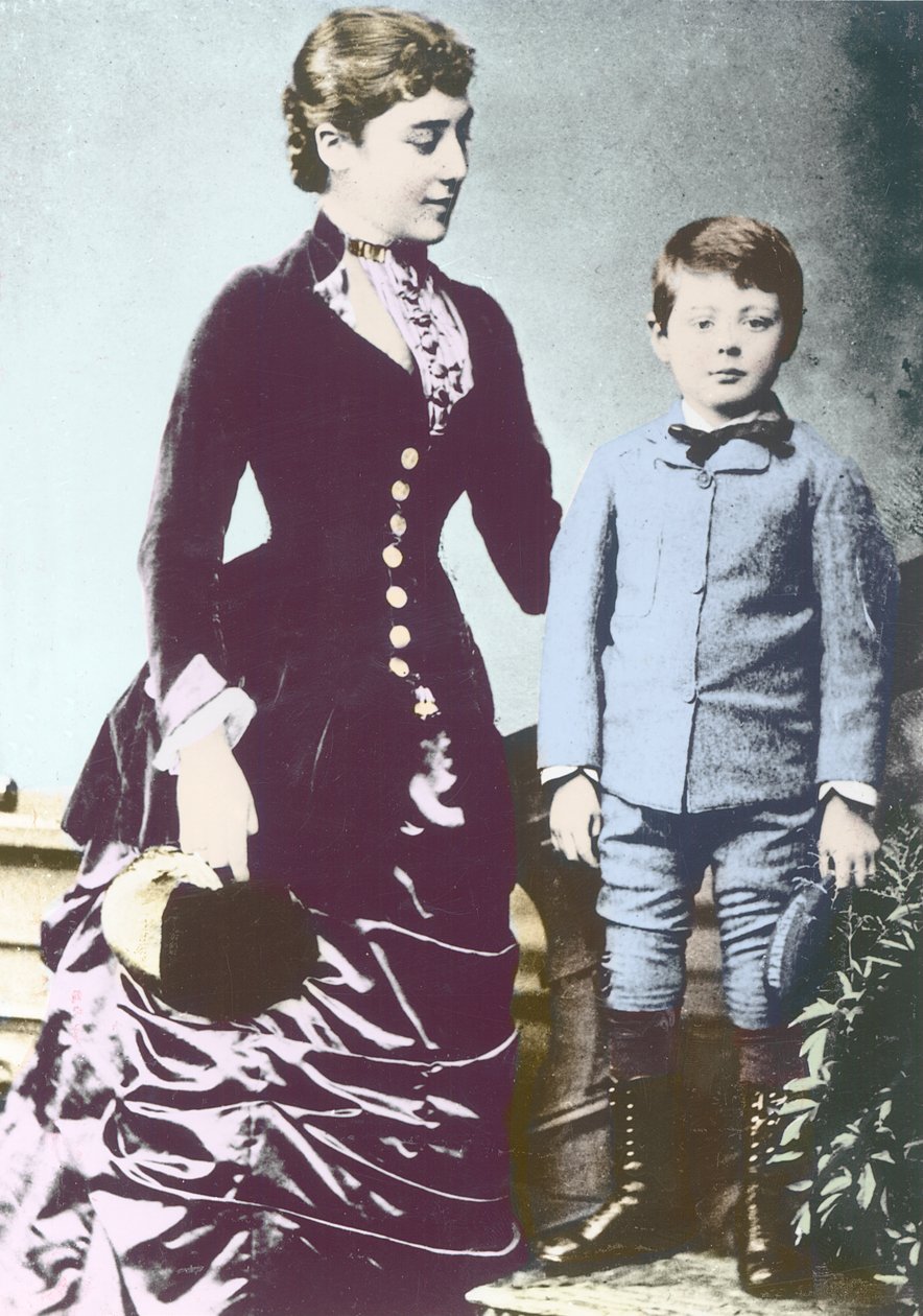 Winston Churchill med sin mor, Lady Randolph Churchill av English Photographer