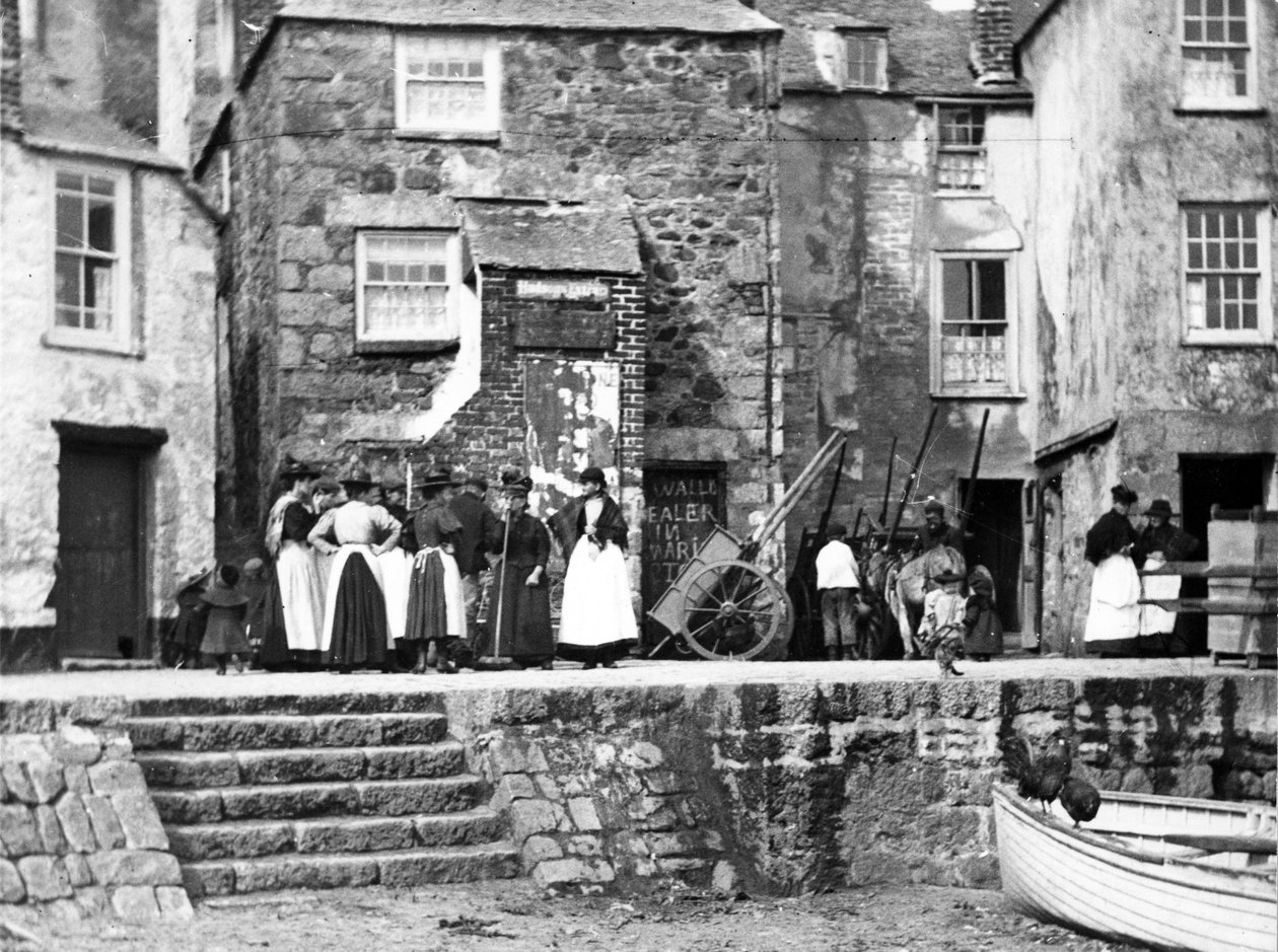 Kvinner på sjøfronten ved St Ives, ca. 1890 av English Photographer