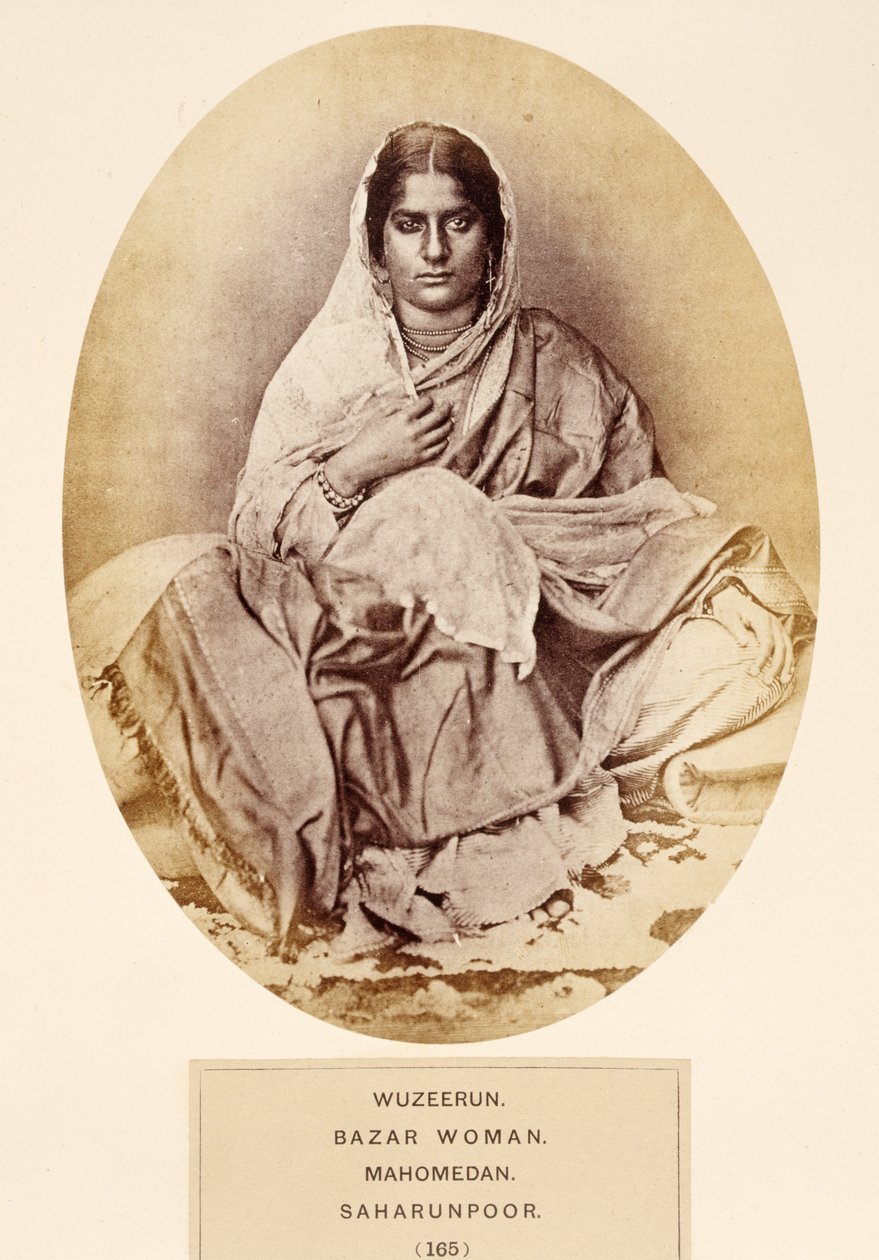 Wuzeerun, Bazar Woman, Mahomedan, Saharunpoor, fra The People of India, av J. Forbes Watson, utgitt 1868 (albumtrykk) av English Photographer