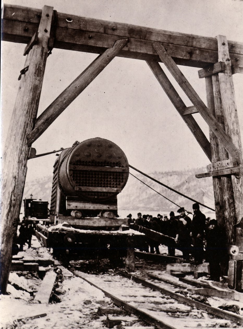 Hagenr. 647, Baikal. Viser en sylindrisk kjele for den isbrytende togfergedamperen Baikal, 1896 av English Photographer