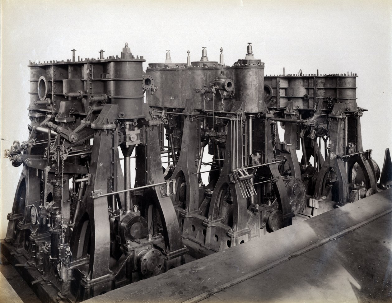 Hagenr. 647, Baikal. Viser hovedmotorene til den isbrytende togfergedamperen Baikal, 1896 av English Photographer