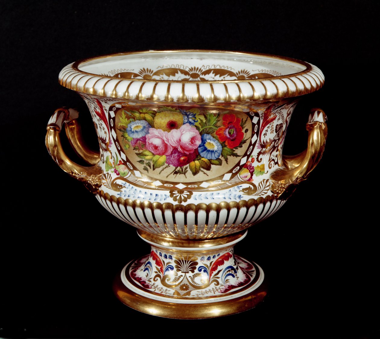 Derby porselensurne, håndmalt, ca. 1820 (porselen) av English School