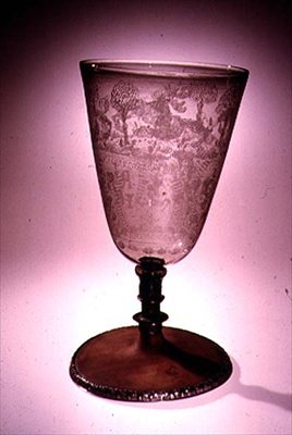 Beger gravert av Anthony de Lisle, tilskrevet Giacomo Verzelini, 1577 (glass) av English School