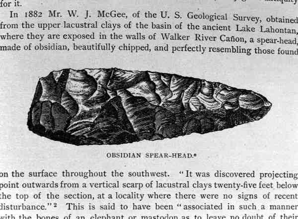 Obsidian Spear Head, funnet i Lahontan-sedimentene, fra Narrative and Critical History of America, pub. i 1889 av English School
