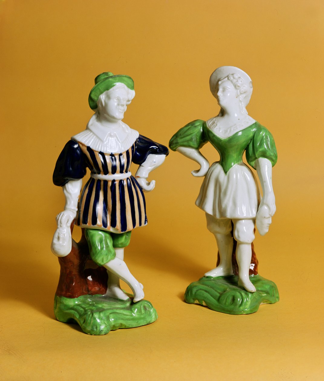 Rockingham-figurer fra Commedia dellArte i kostyme fra 1500-tallet, ca. 1830 (porselen) av English School