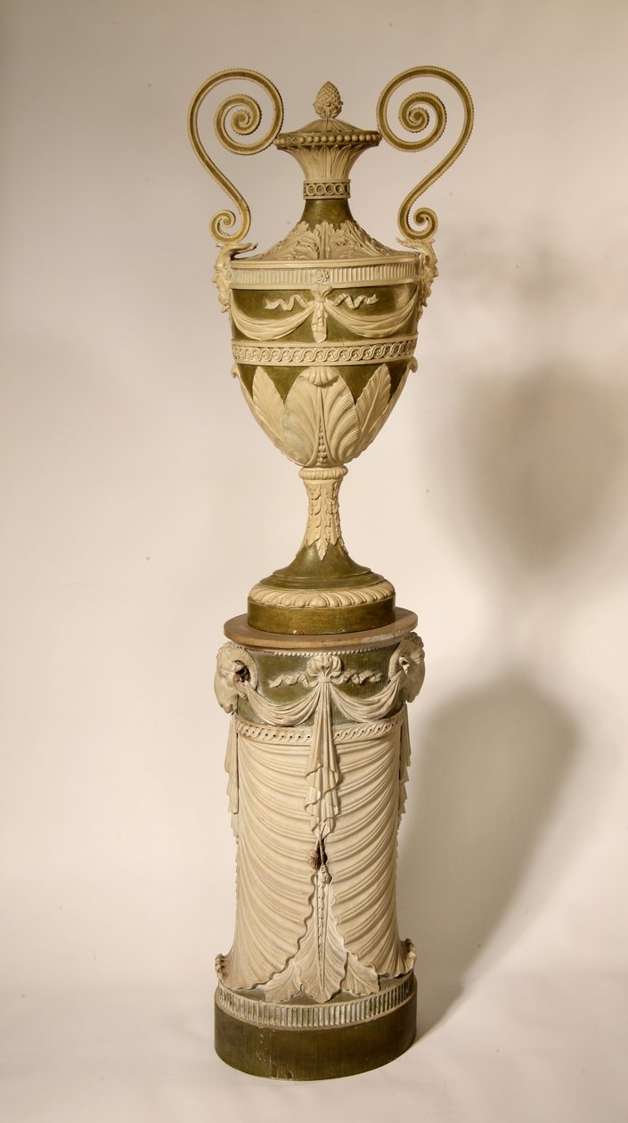 Urne på sokkel, ca.1800 av English School