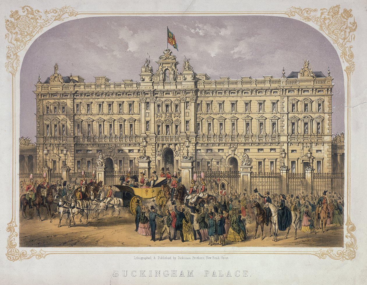 Utsikt over Buckingham Palace med en folkemengde utenfor som applauderer dronning Victoria (1819-1901) og prins Albert (1819-61) mens de kjører ut i en vogn, ca. 1855 av English School
