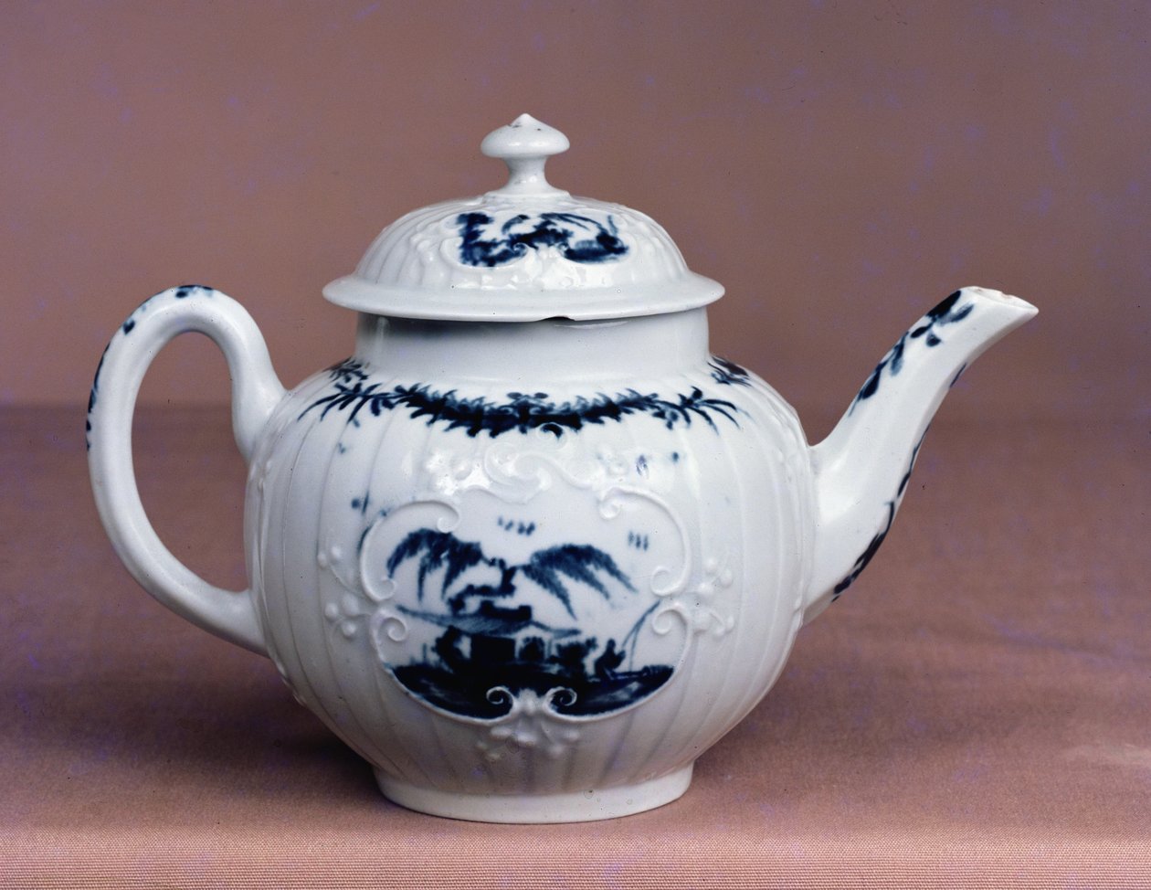 Worcester tekanne, ca. 1755 (porselen) av English School