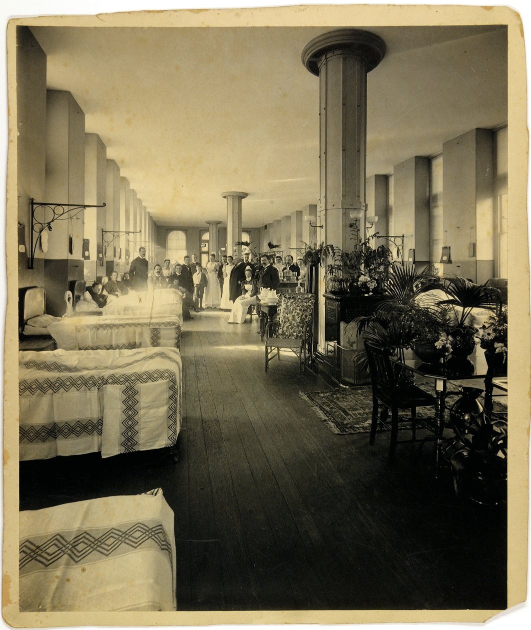 En barneavdeling ved St. Thomas Hospital, London, ca. 1900 av English Photographer