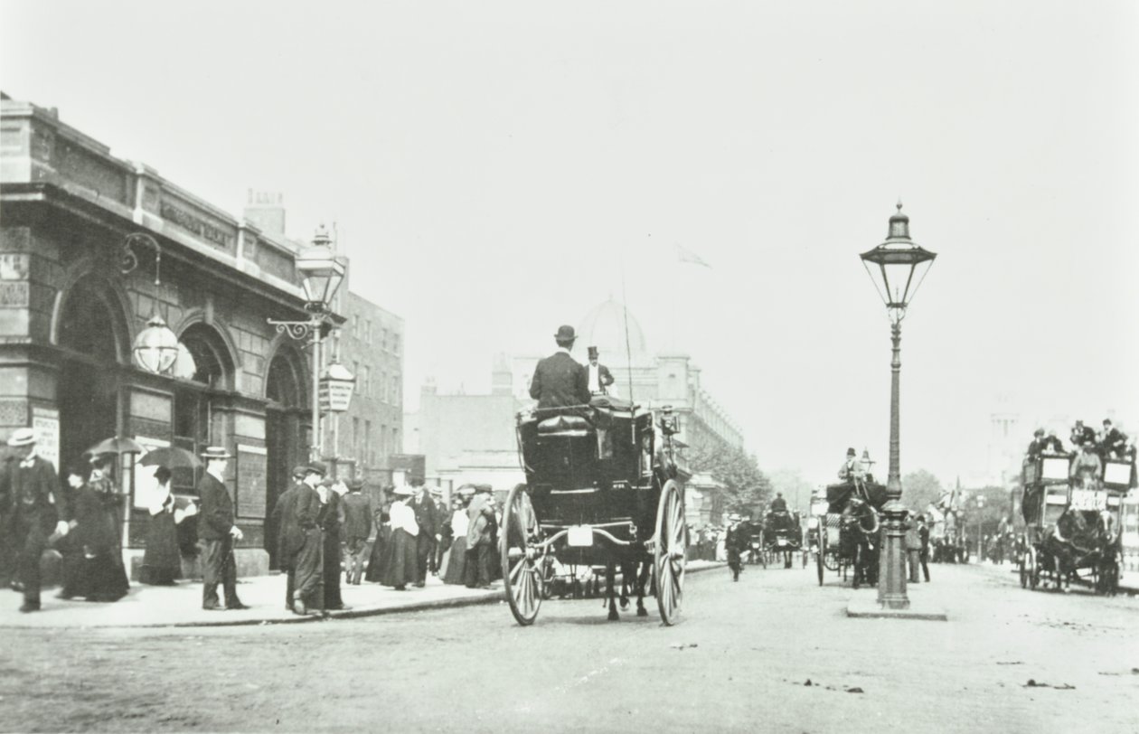 Baker Street Station, Marylebone Road, Westminster LB: ser østover ved Baker Street, 1895 av English Photographer