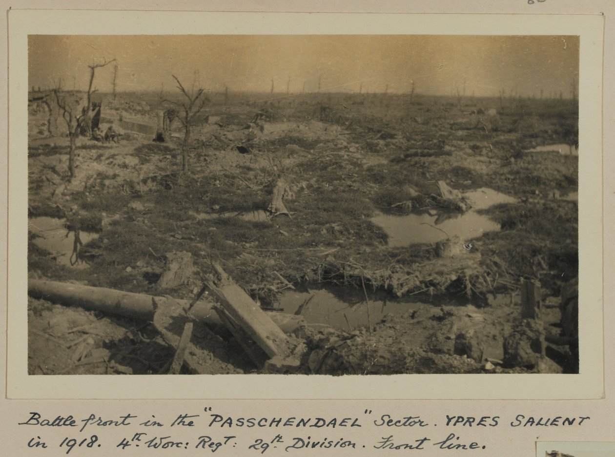 Slagfront i «PASSSCHENDAELE»-sektoren, YPRES Salient i 1918, 4. Worcester: Regt: 29. divisjon, Front Line av English Photographer