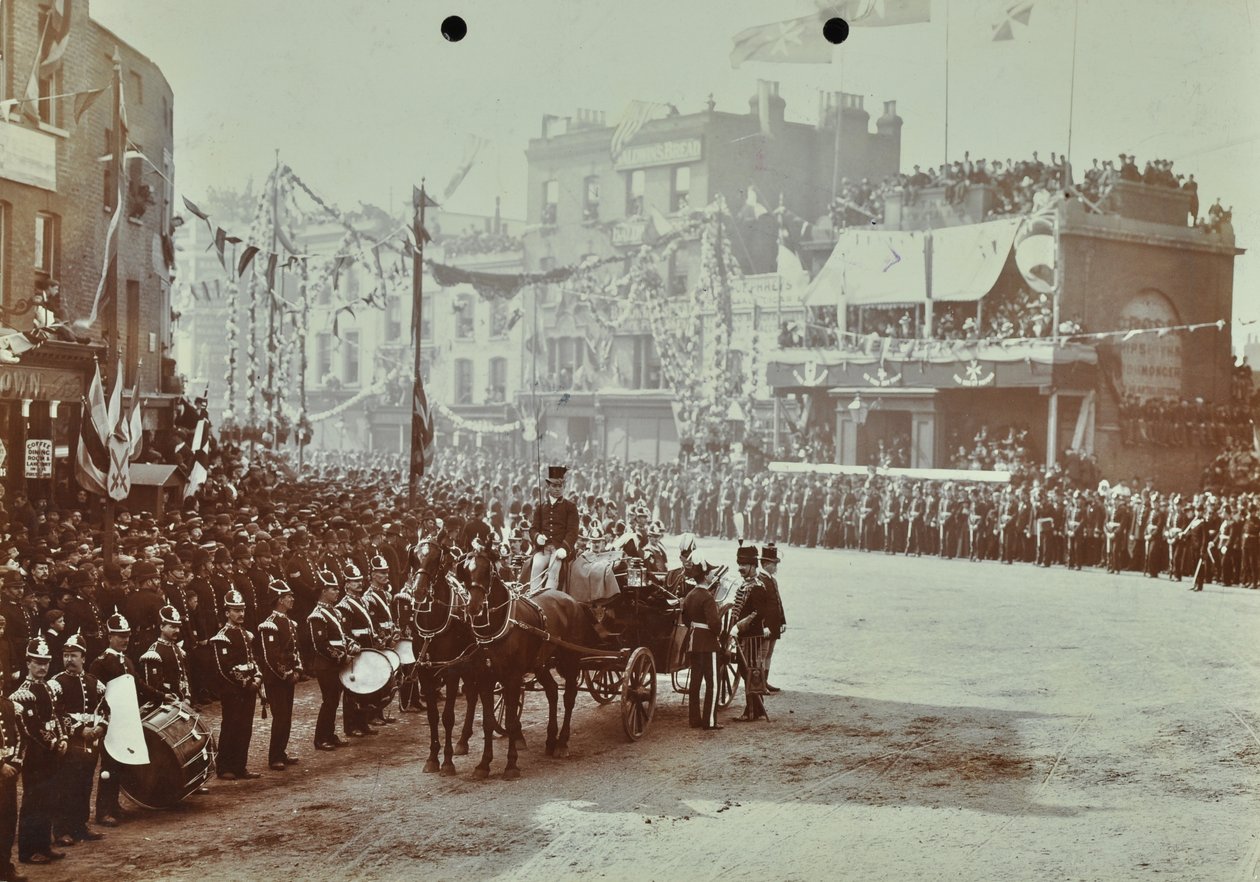 Blackwall Tunnel: slekt som prinsen av Wales, senere kong Edward VII, og prinsesse Alexandria deltar på den seremonielle åpningen av tunnelen, 1897 av English Photographer